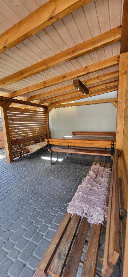 Noclegi Tuszyn M Exterior foto