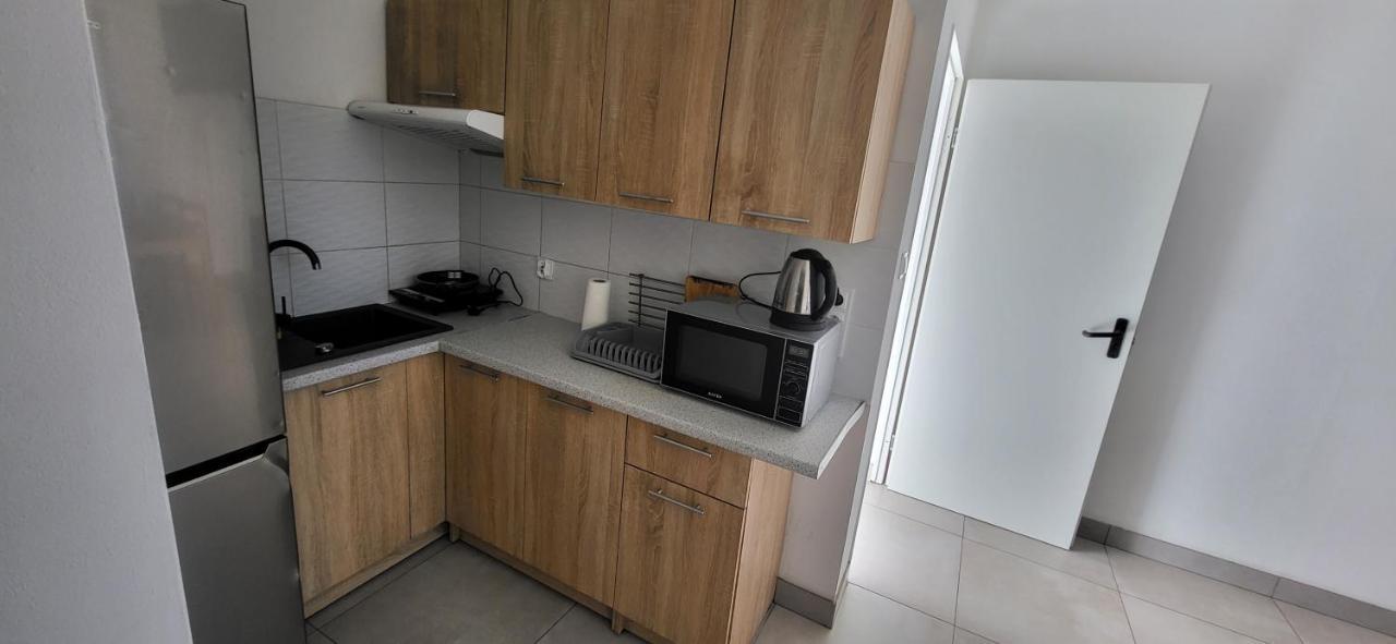 Noclegi Tuszyn M Exterior foto